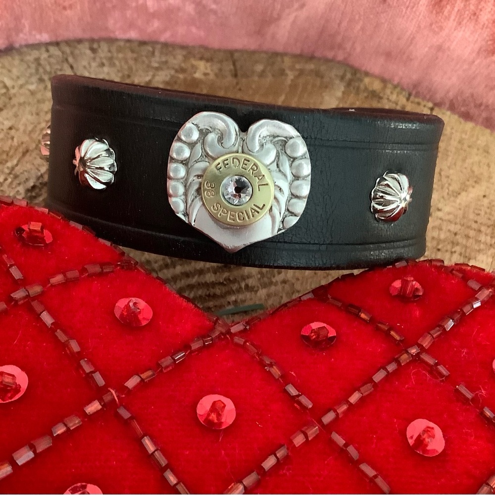 Leather cuff, up to 6 1/2” wrist